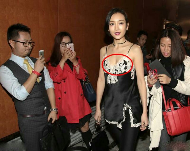 性感吊带真丝睡衣