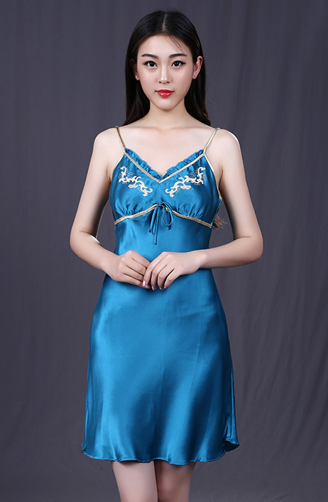 女士真丝睡衣